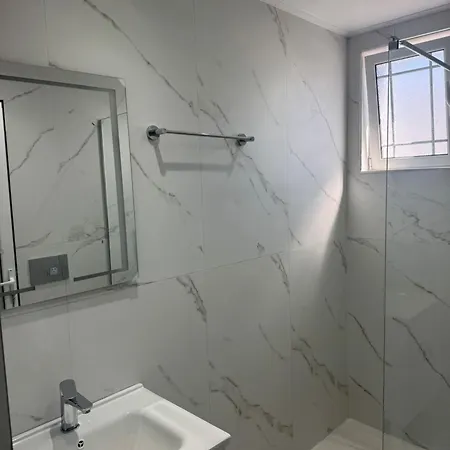 Bushi Apartament *