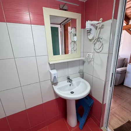 Bushi Apartament *