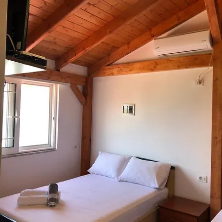 Bushi Apartment *